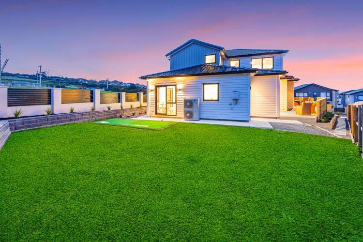 17 Ballyalton Crescent Flat Bush_31