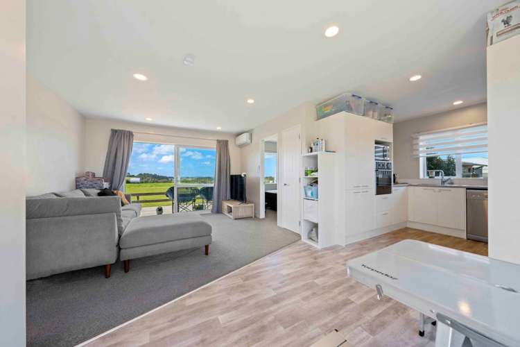 38 Hunter Road Taupaki_16