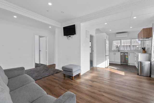 9 Ruihi Street Victoria_2