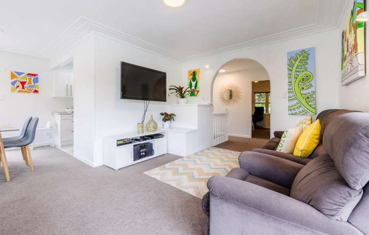 219 Woodlands Park Road Titirangi_1