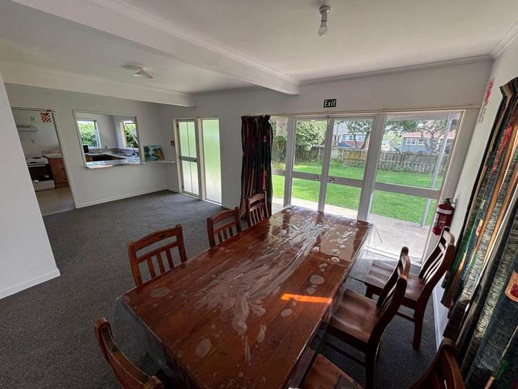 Room 11 28 Court Crescent Panmure_9