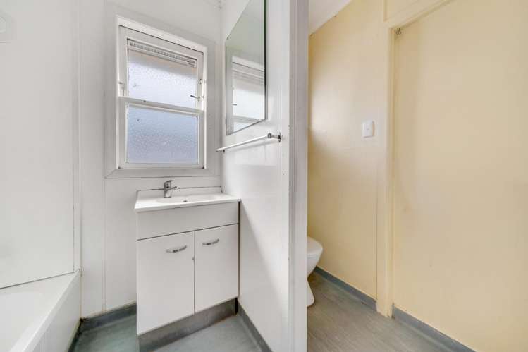 15 Julian Place Otara_7