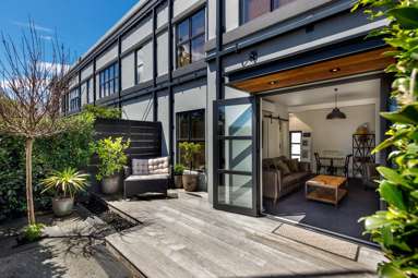 1-6/69 Maxwell Road_2