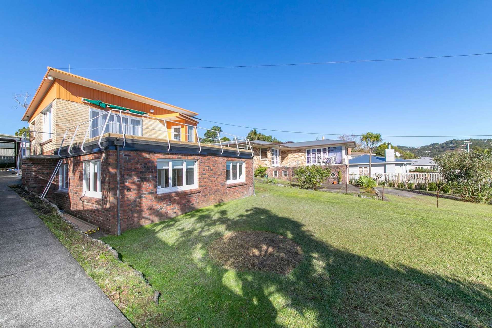 27 Highland Avenue Titirangi_0