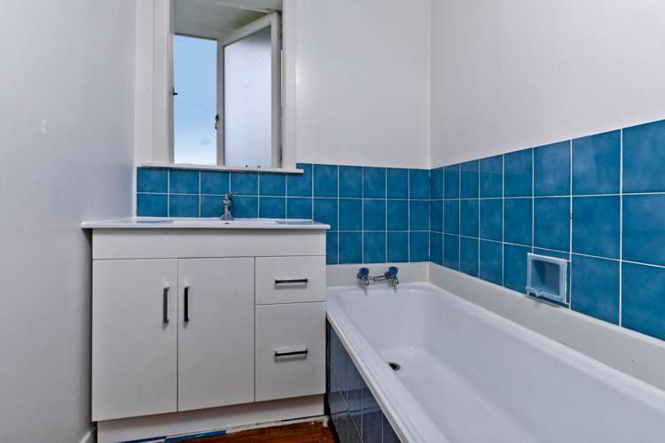 23 Statesman Street Henderson_21