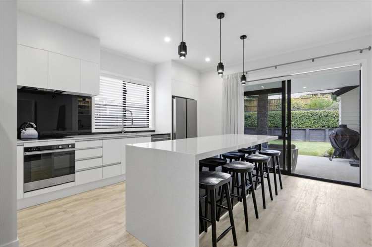 23 Puhirake Crescent Pyes Pa_2