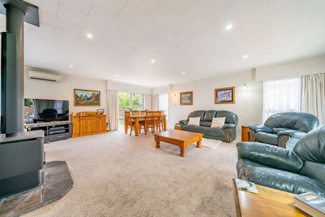 3 Toledo Grove Totara Park_2