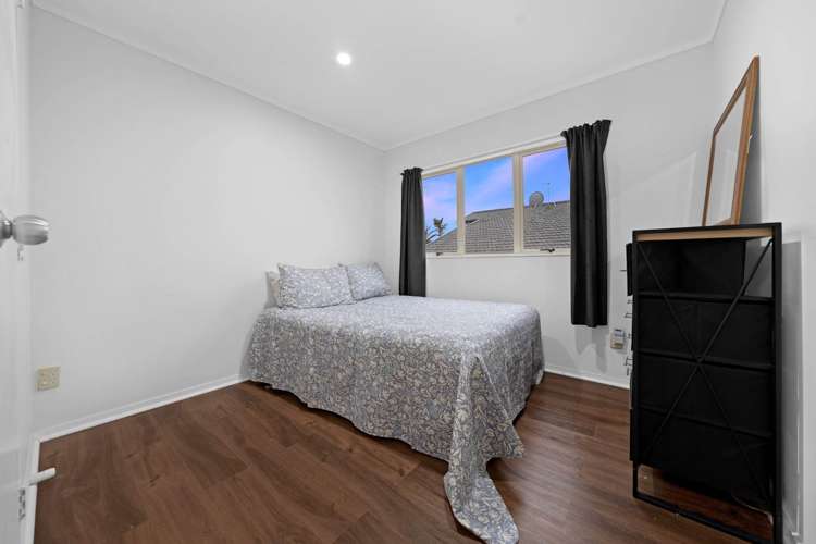 8 McKittrick Avenue Flat Bush_16