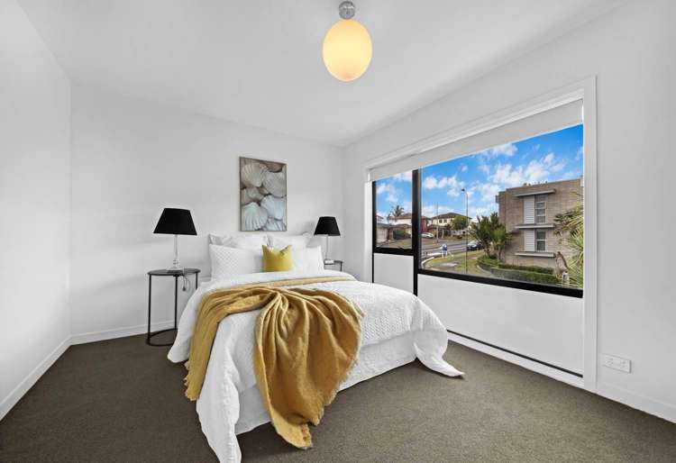 84 Norwood Drive Flat Bush_8