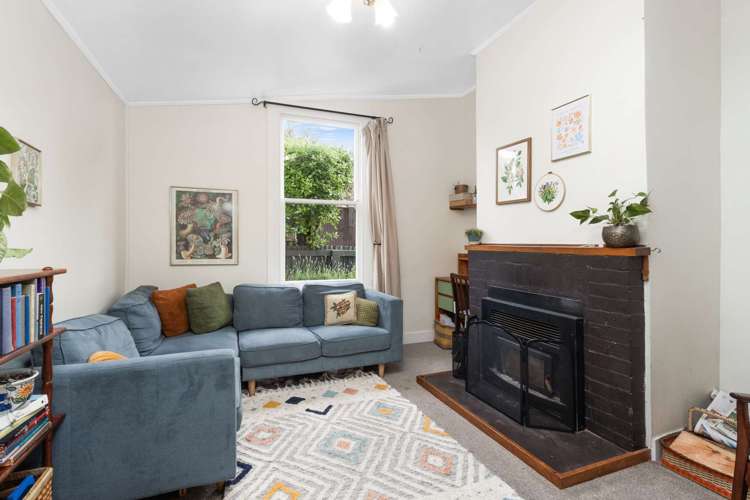 1/114 Luxmoore Road_3