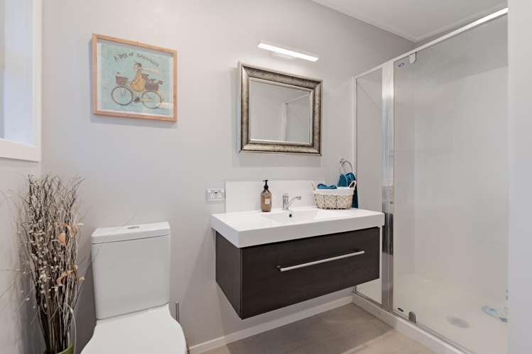 48 Poland Street Waikino_14