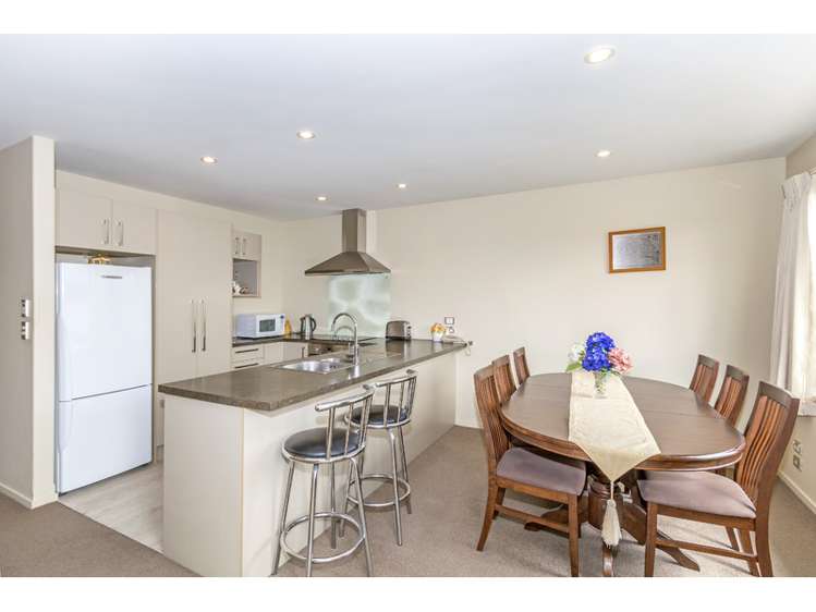 54 Somerville Crescent Aidanfield_5