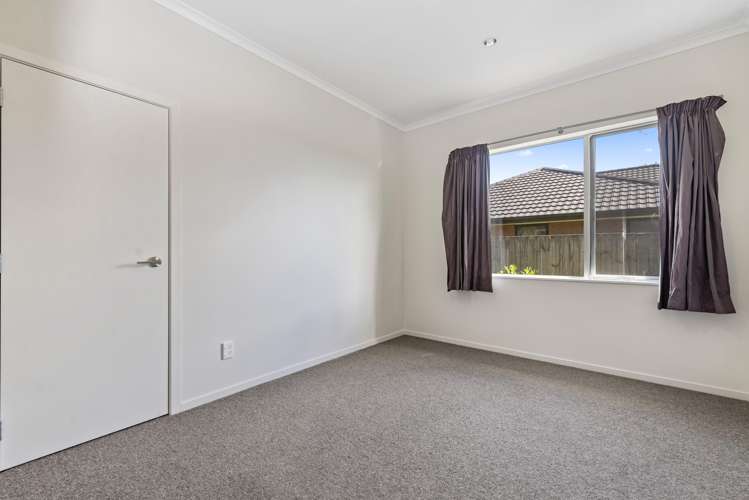 57 Carroll Place Owhata_14