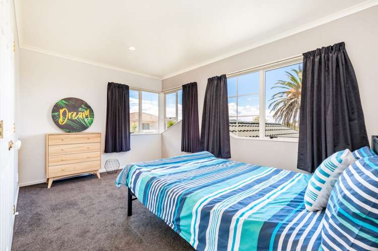 8 San Ambrosio Rise Henderson_17