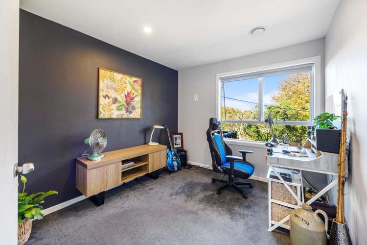34 Rauhuia Crescent Parau_22