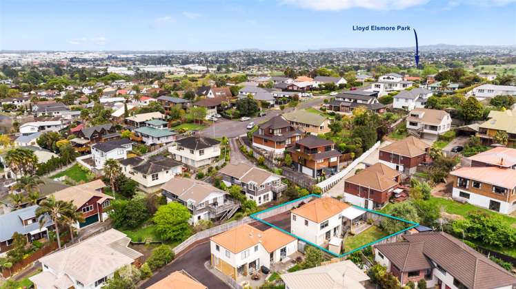 1/8 Kells Place Botany Downs_18