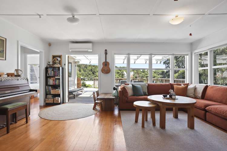 2b Foster Avenue Huia_1