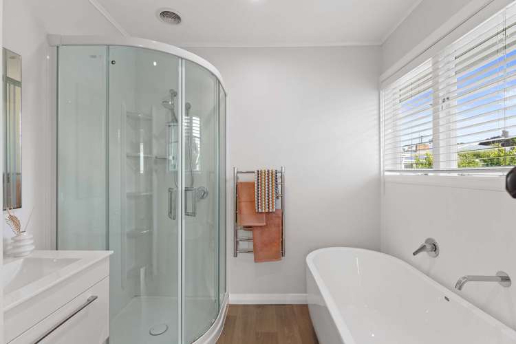 2 Clarke Avenue Te Aroha_11