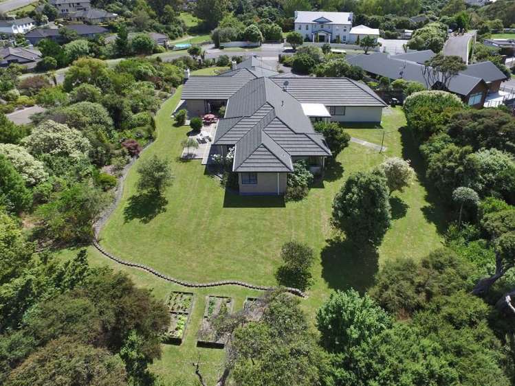 8 Scoresby Grove Whitby_3