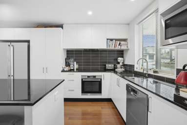 1 Landsborough Lane_4