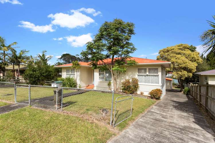 97 Barrys Road Glendene_17