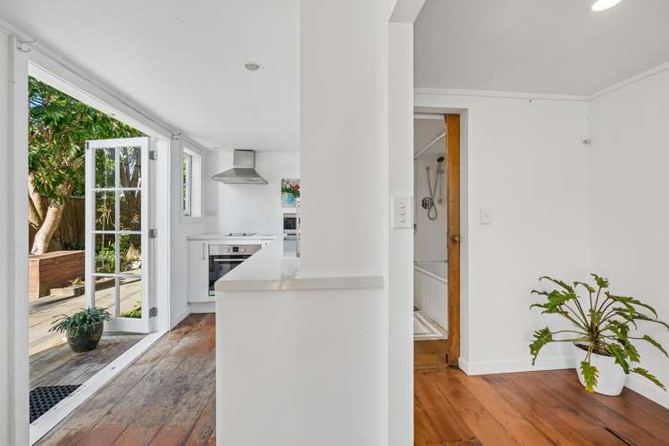 5 Allenby Avenue Devonport_22