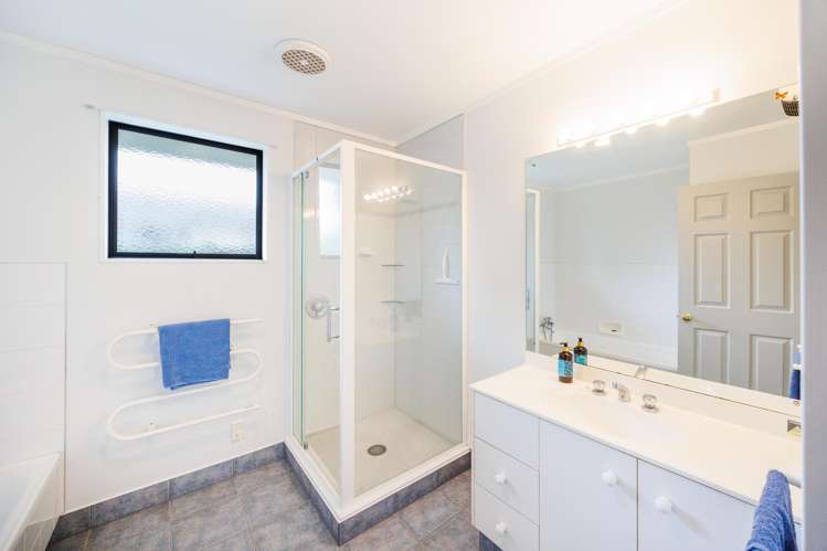 123 Amberley Avenue Highbury_6