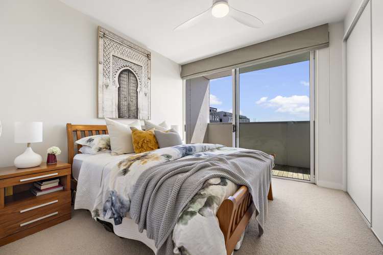 16k Fisher-Point Drive Auckland Central_9