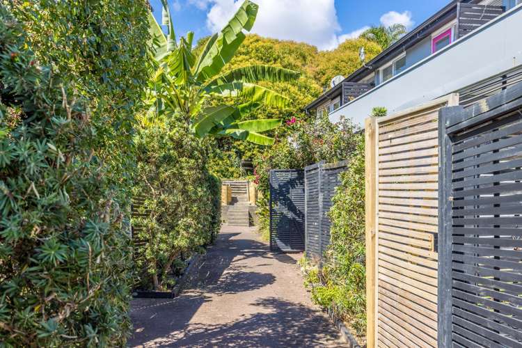 3/9 Don Croot Street Morningside_23