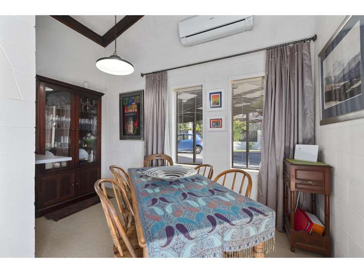 1/6 Bronwyn Place Torbay_7