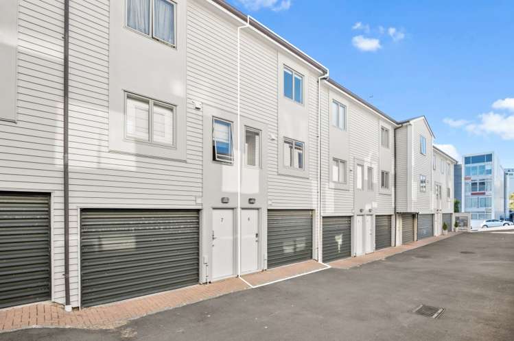 6/8 Rendall Place Eden Terrace_12