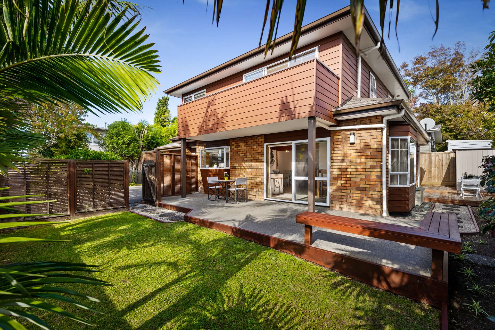 2/1072 Beach Road Torbay_0