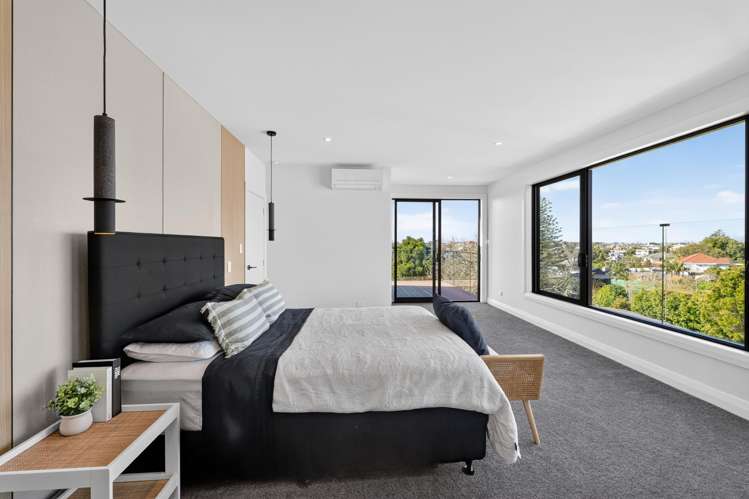 64 Codrington Cresent_5