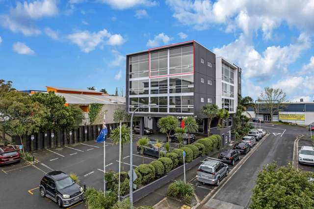 20/12 Wadier Place Henderson_1