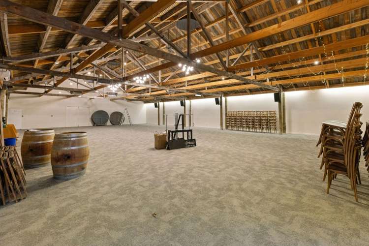 307 Larcombs Road Weedons_32