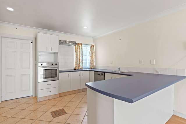 2 Broadhurst Road Flat Bush_4