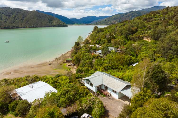 685 Queen Charlotte Drive Havelock_18