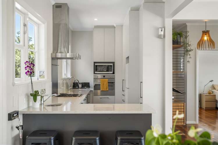 107 Mccullough Avenue Mount Roskill_6