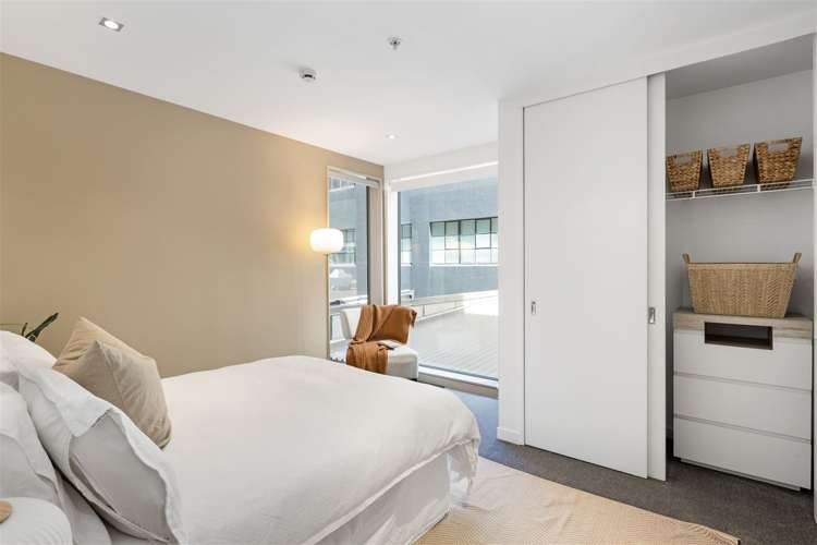 1a/42 Cable Street Te Aro_11