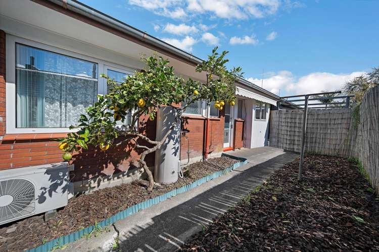 3/1 Ribblesdale Road Henderson_17