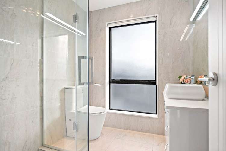 6 Tims Crescent Flat Bush_22