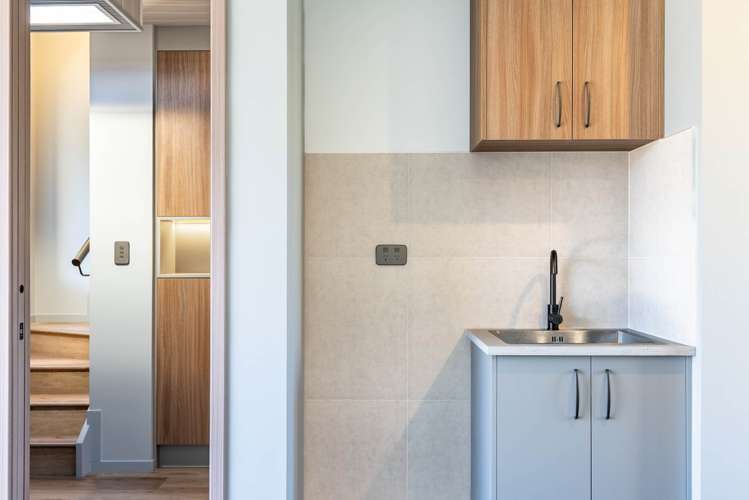 33 Williamson Avenue Belmont_36