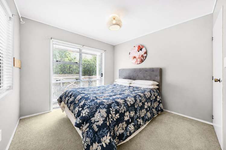 1/94A Clevedon Road Papakura_6