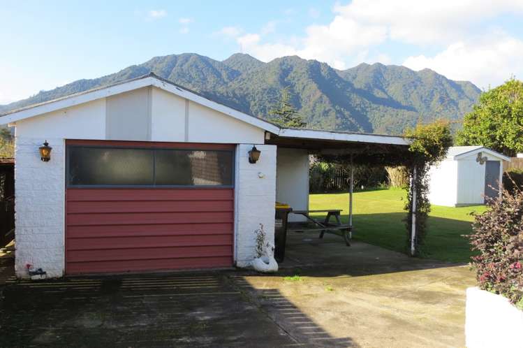 9 Churchill Avenue Te Aroha_20