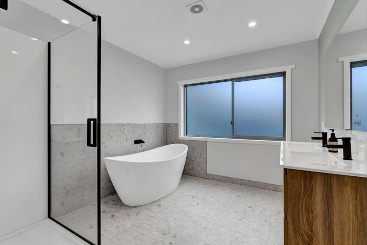 82 Wairau Road Oakura_12