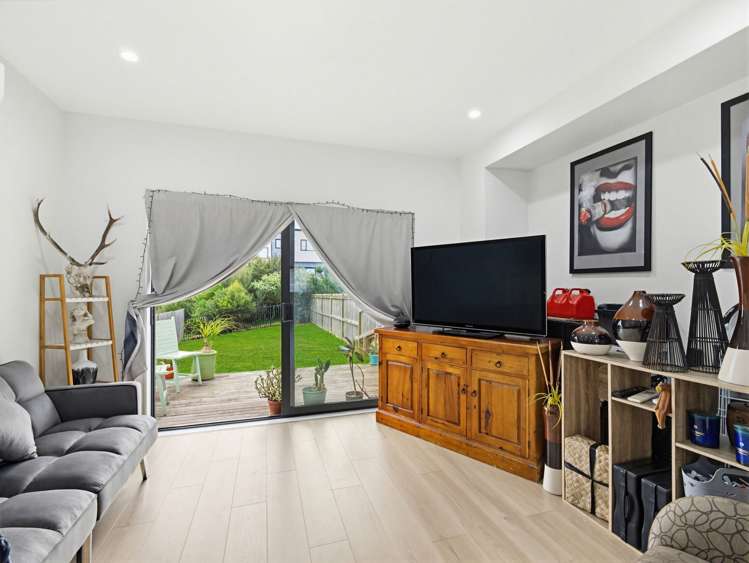3B Putiputi Way Papakura_13