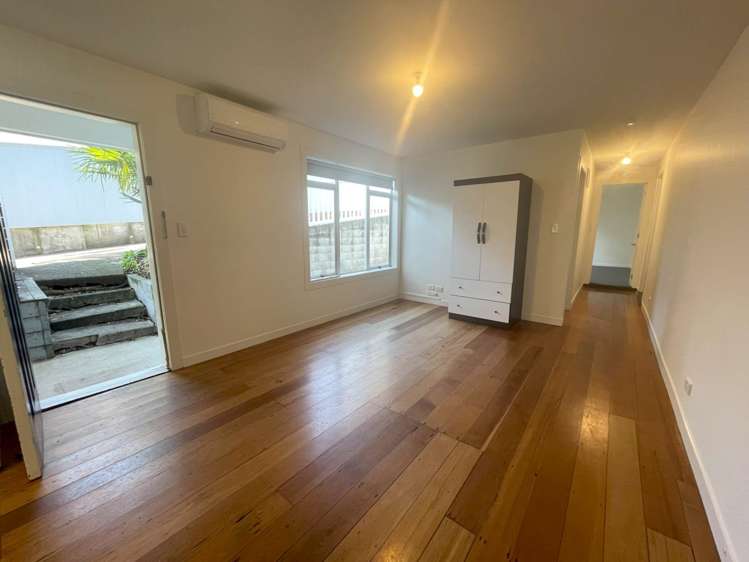 2/91 Sarsfield Street Herne Bay_4