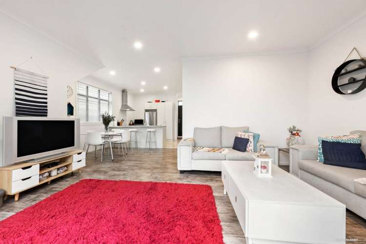 32/1 Ambrico Place New Lynn_6