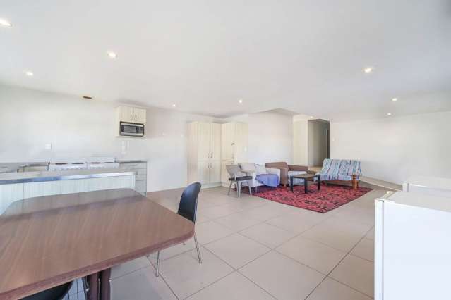 Room 1/7B James Street Mangere East_4