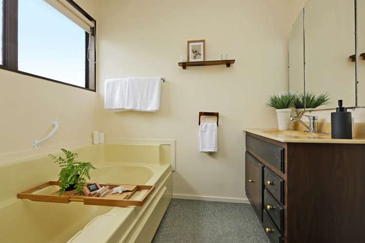 22 Perry Crescent Greenmeadows_9